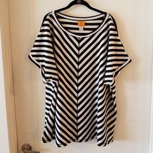 Ruby Rd Woman Black and White Striped blouse
